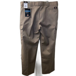 Dickies Men's NWT Tan Khaki Cargo Pants 44x32 Straight Leg Relaxed Fit Utility